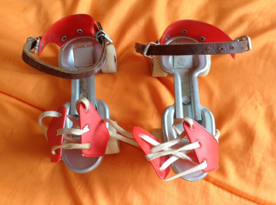 Patins antigos usados.