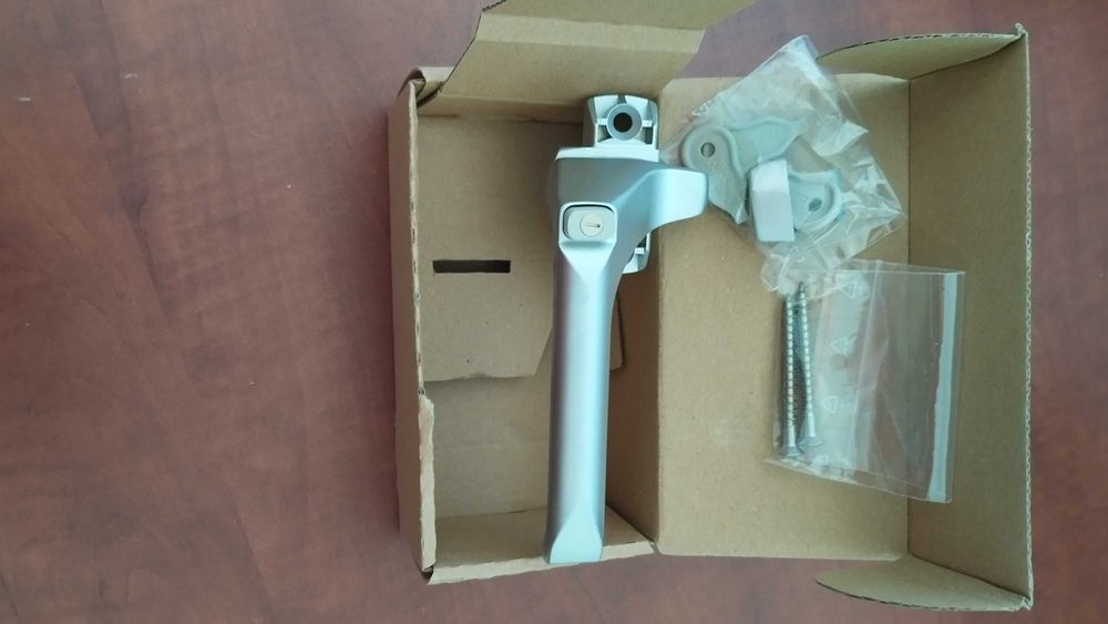 Klamka z blokadą FAKRO ZBH