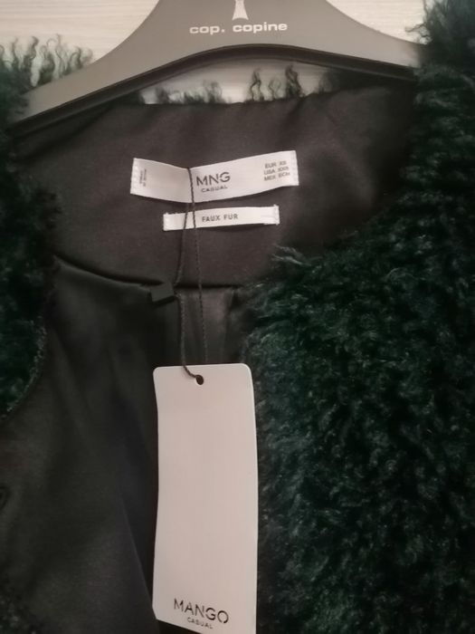 Штучна шубка Mango cмарагдового кольору