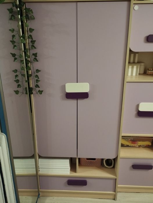 Zestaw mebli młodzieżowych