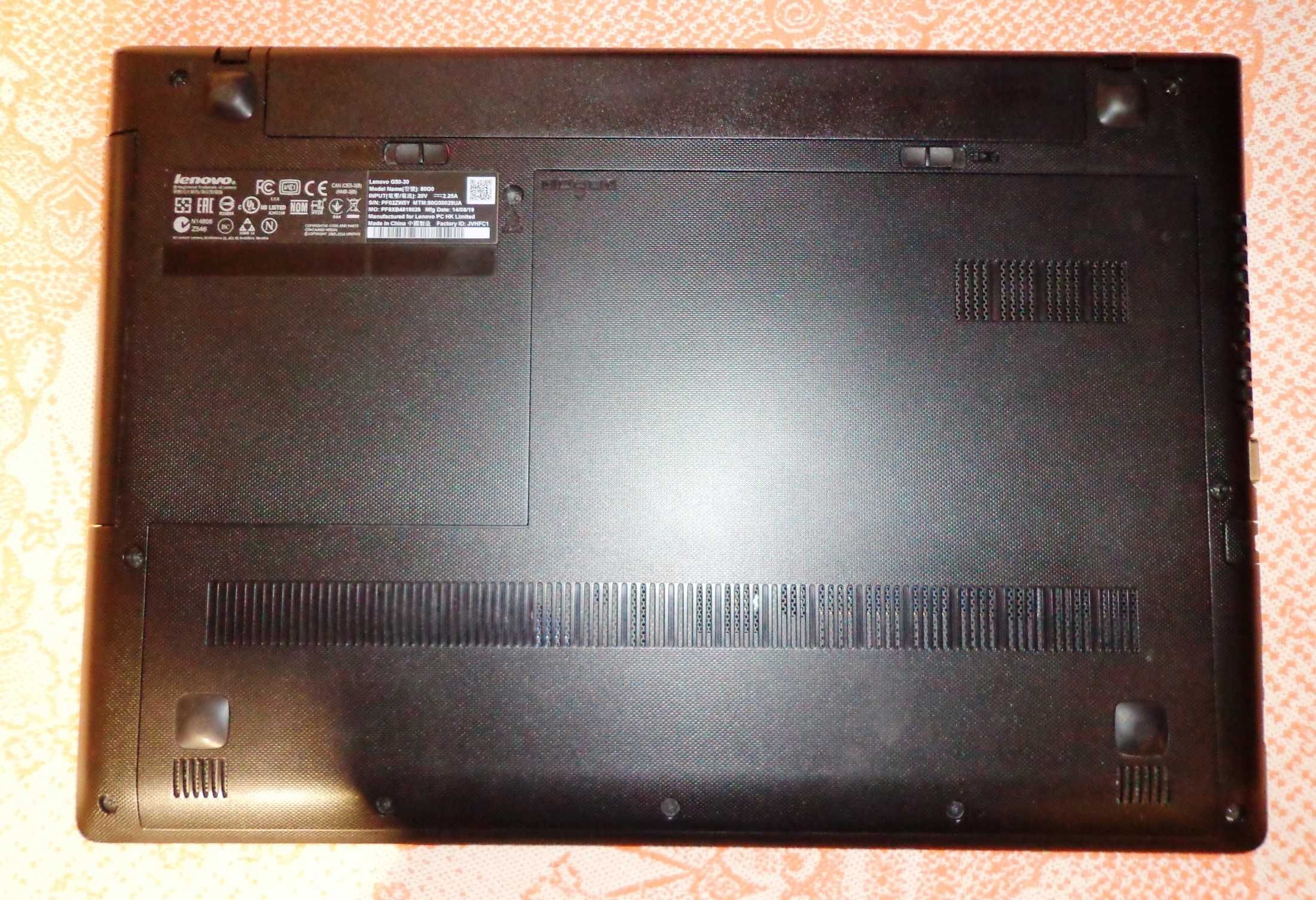 Lenovo G50 ноутбук с 15.6-дюймовым экраном.