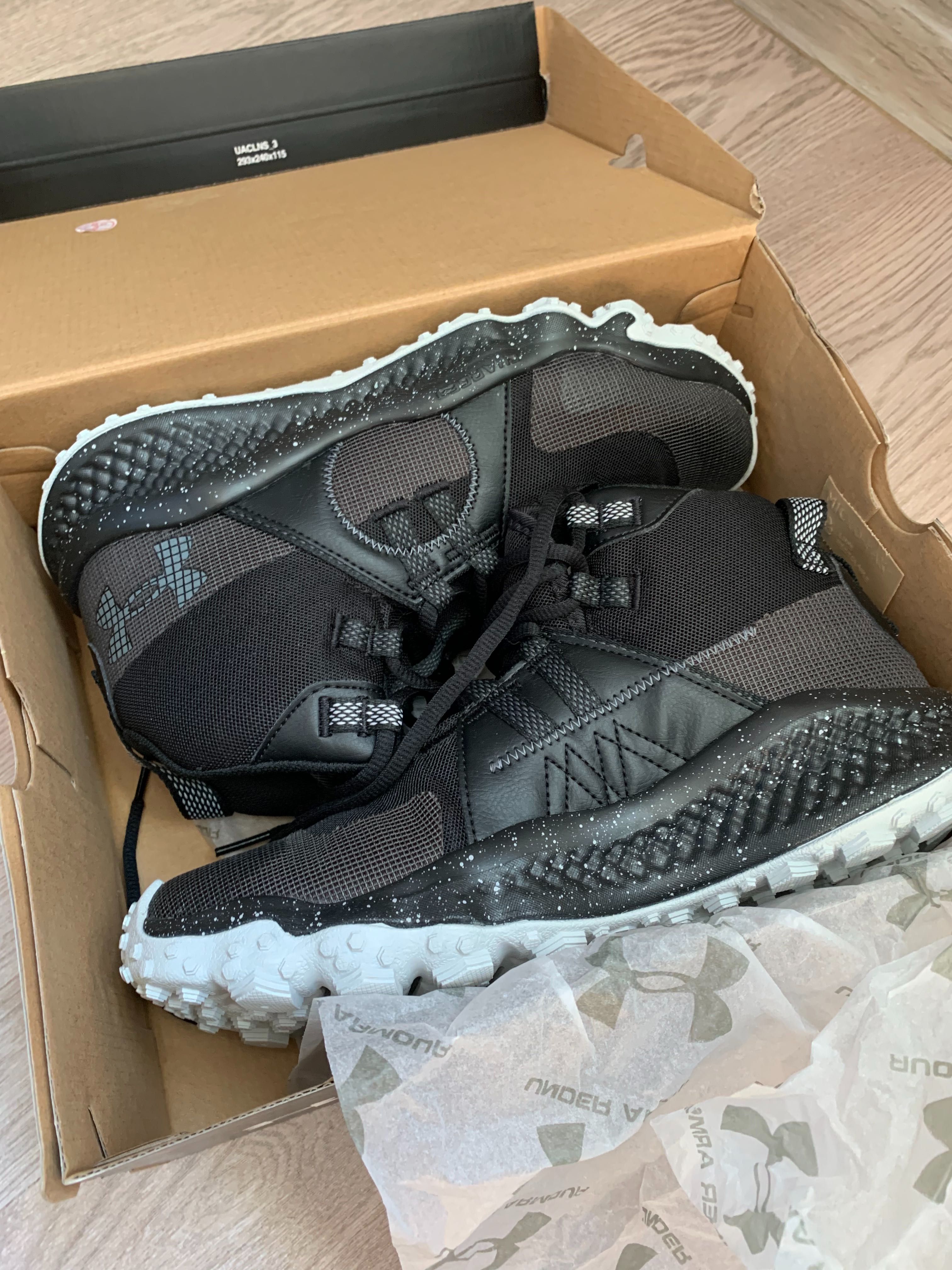 Мужские черные хайтопы Under Armour Charged Maven Trek 42