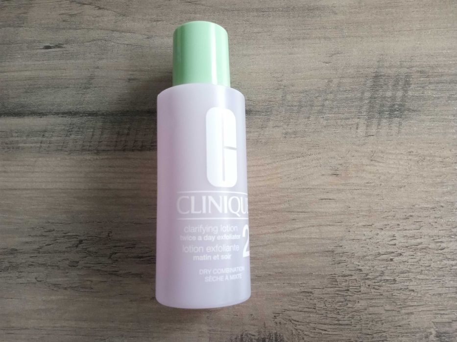 Clinique 3 Steps Clarifying Lotion 2 - tonik skóra sucha i mieszana