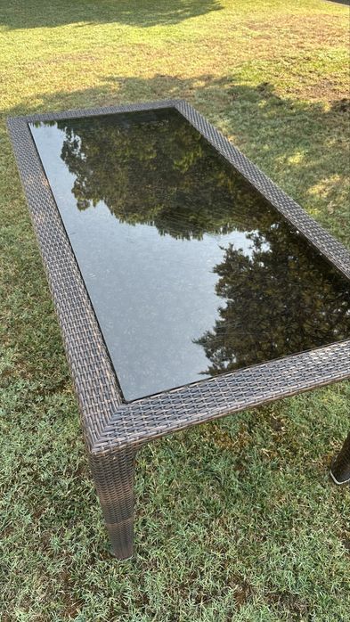 Mesa de Jardim em Vime Sintético com Tampão de Vidro Temperado