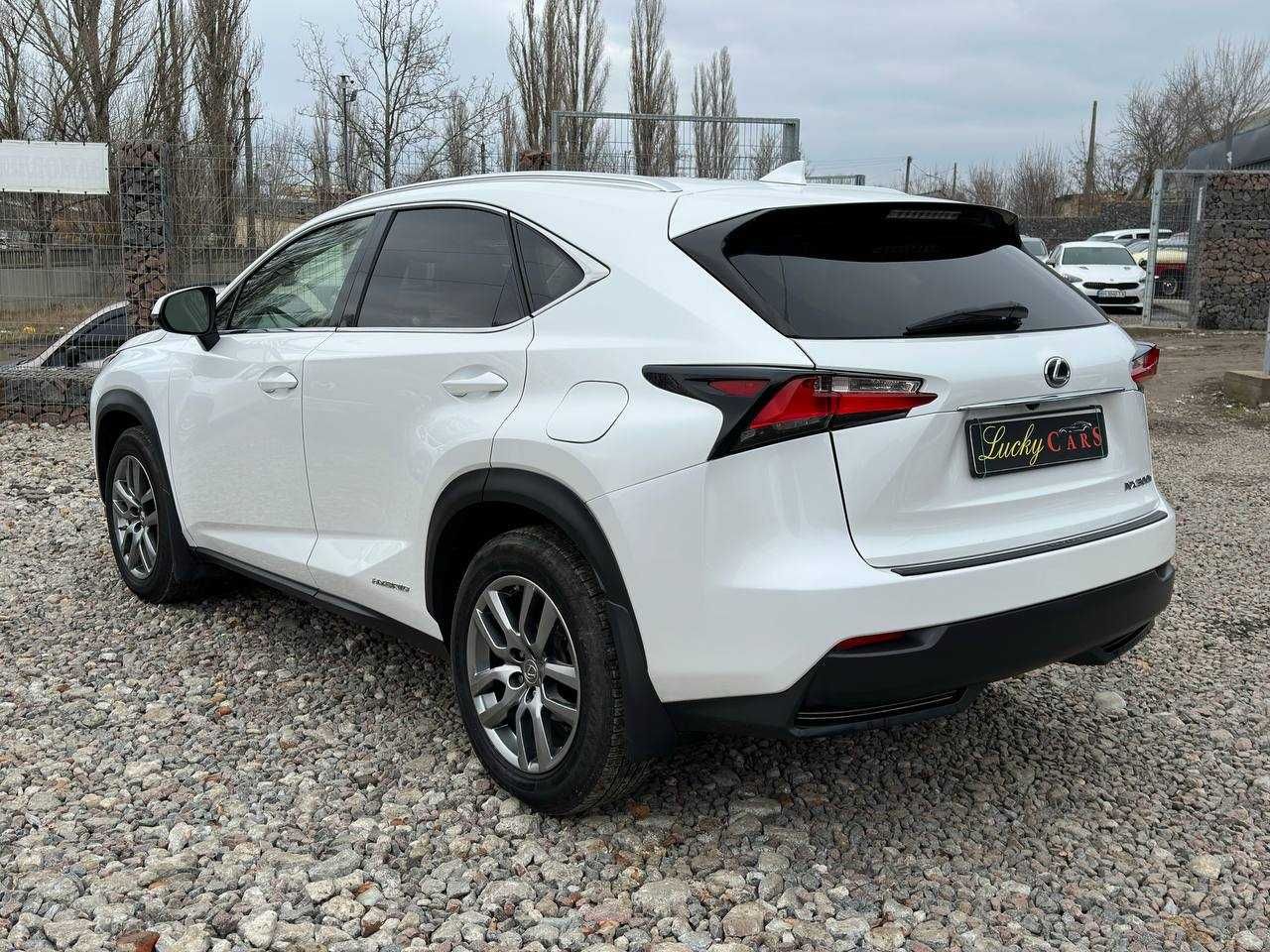 Авто Lexus NX 300Н 2014