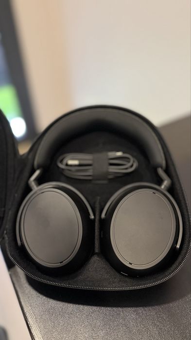 Sennheiser Momentum 4 Bluetooth ANC – Preto – Como Novo