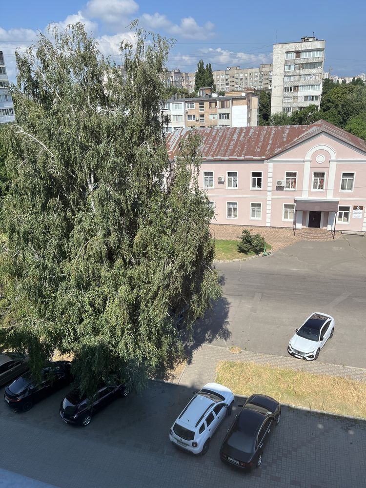 Оренда офісів від 34м2 до 77 м2 р-н площі 700 річ.