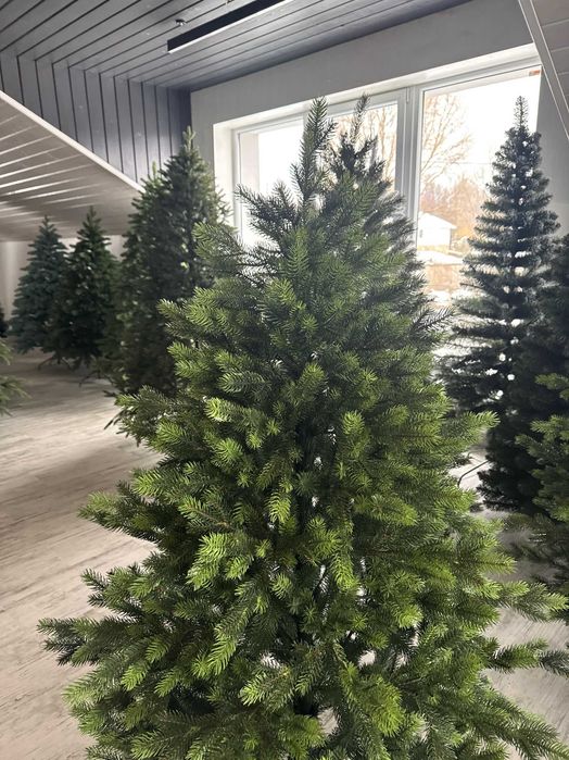 Ялинка штучна лита преміум 210 см
