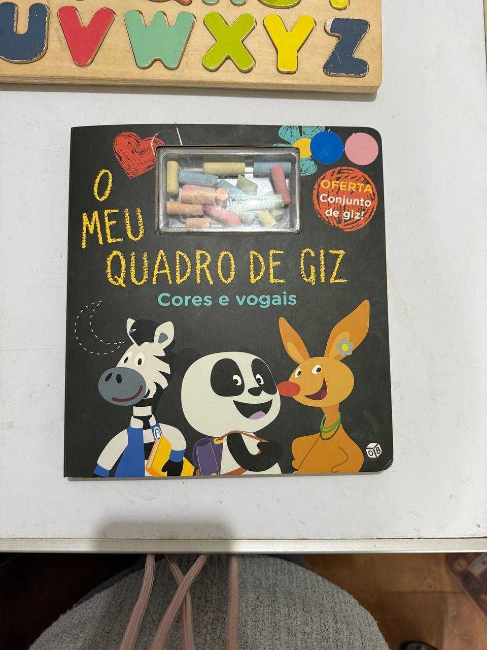 Quadro com giz para criança