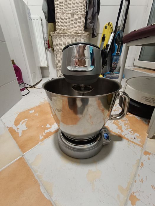 robot planetarny Kenwood Titanium Chef Baker XL.