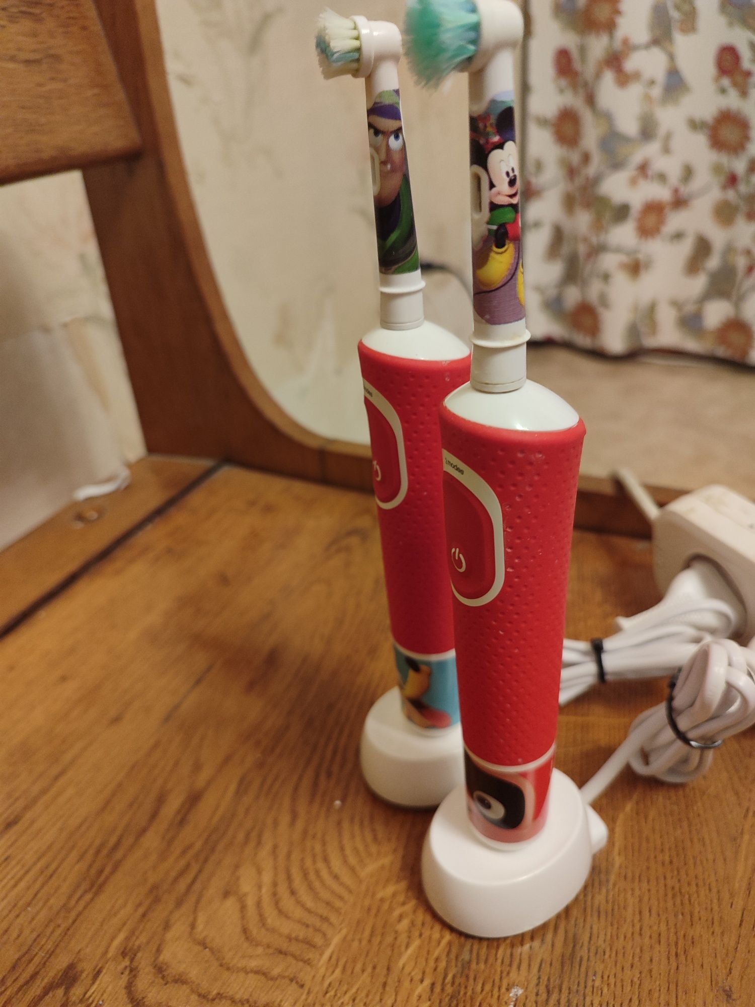 Зубные щётки Oral-B Disney Pixar электрические детские