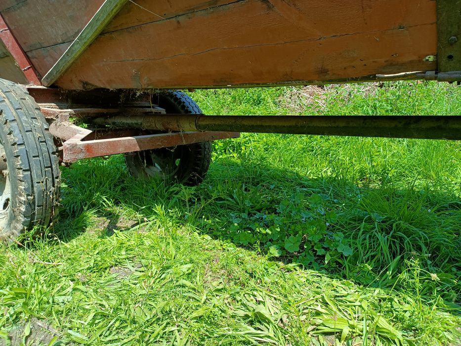 Wóz z zaczepem do ciągnika