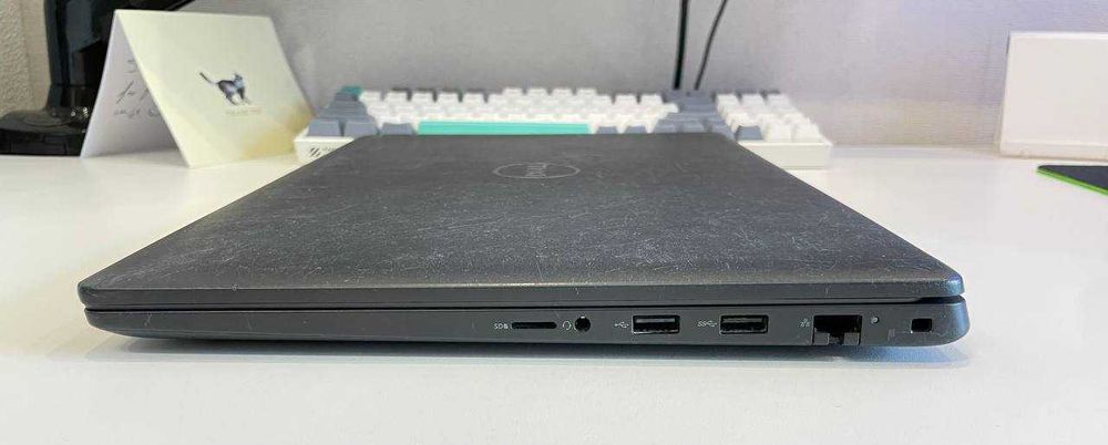 Ноутбук DELL LATITUDE 3520 Intel i7-1165G7 16GB 256 SSD Intel Iris Xe