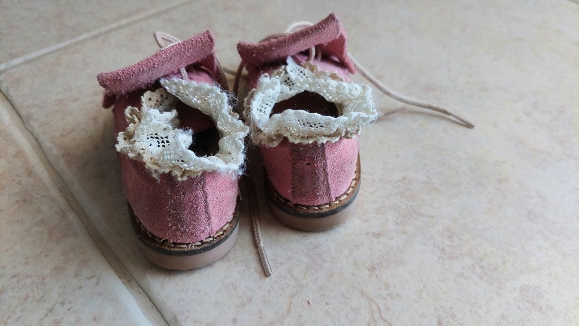Sapatos de menina em camurça Tamanho 19