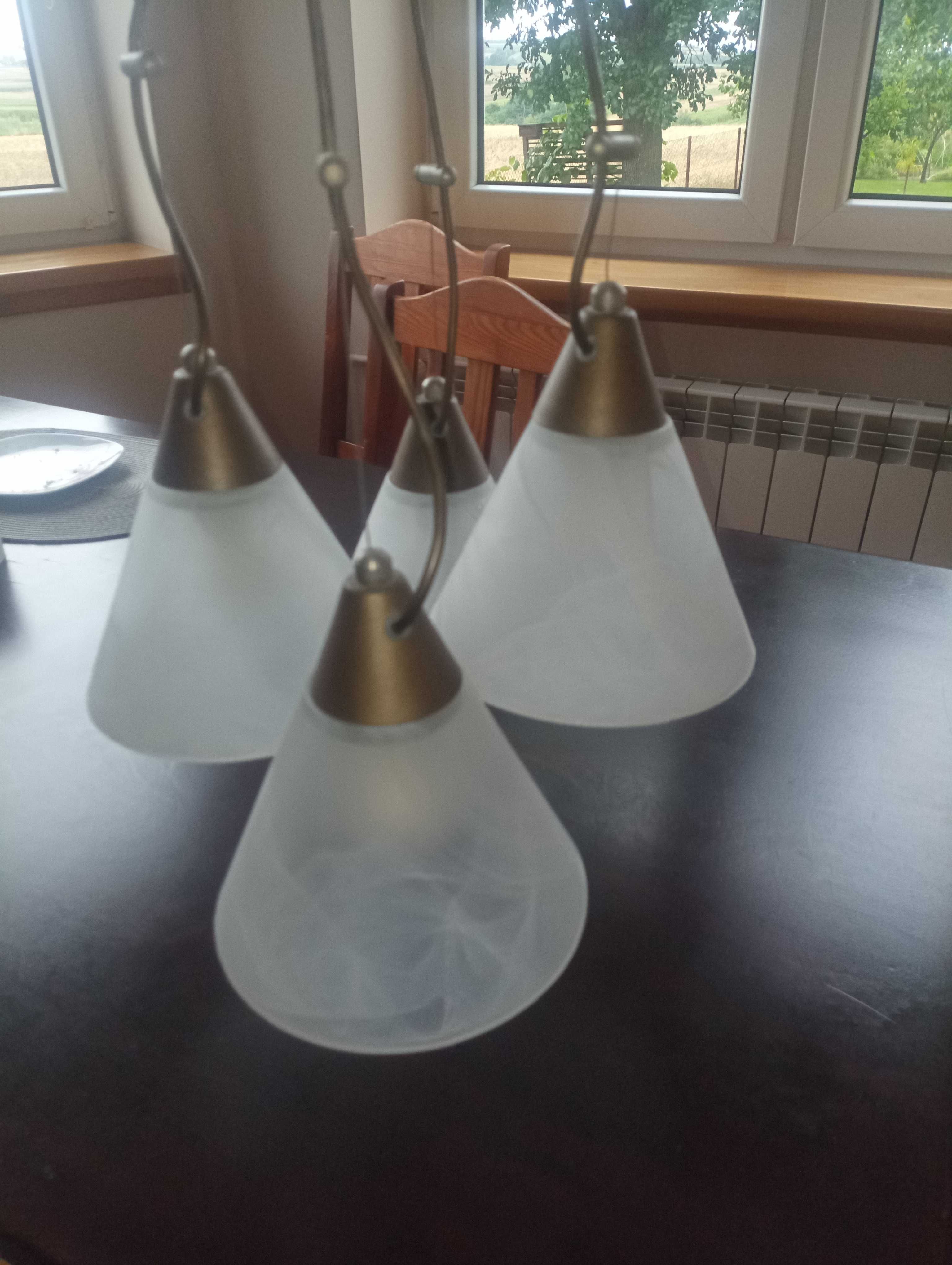 Lampa z 4 kloszami