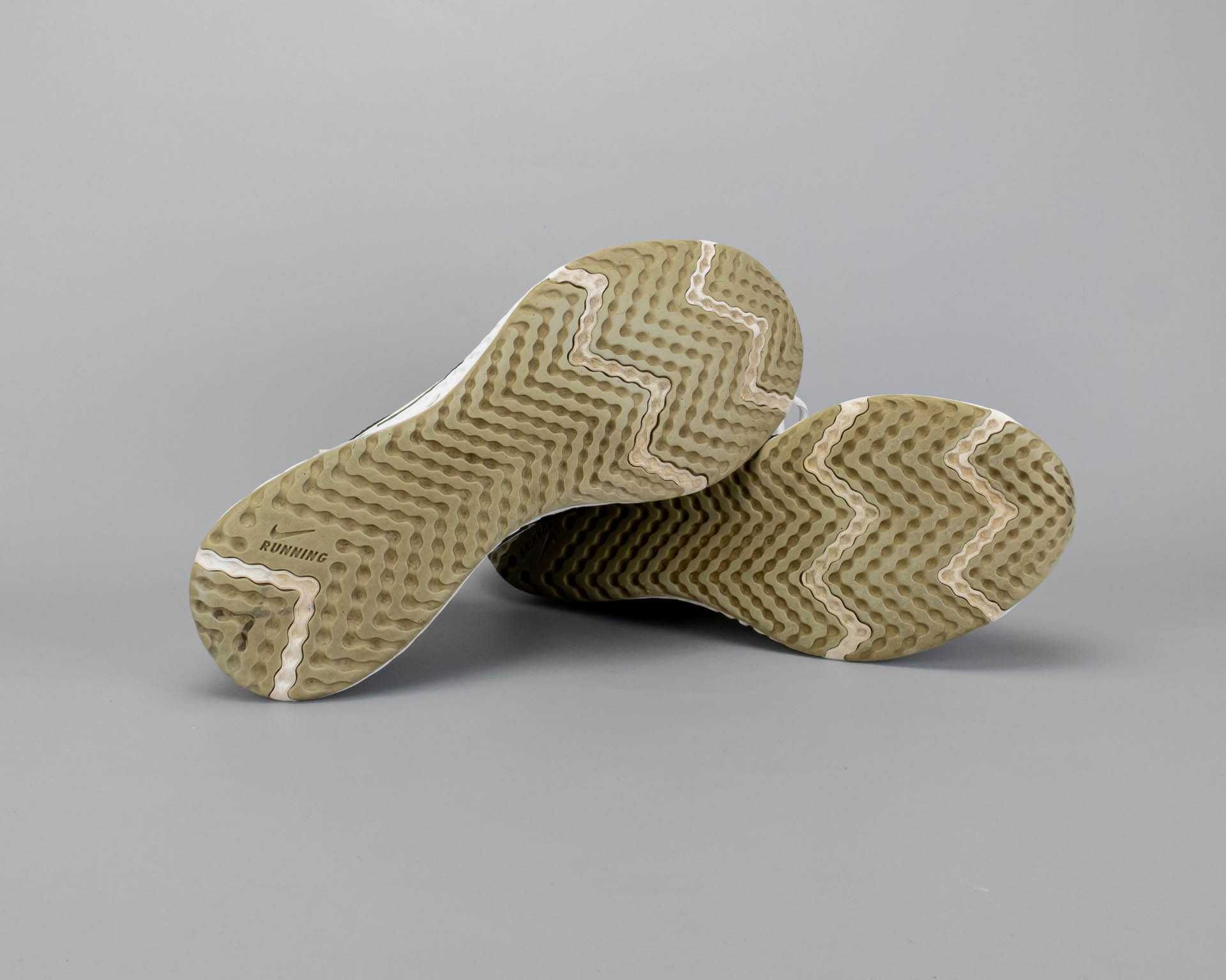 Крутые беговые кроссовки в сетку Nike Revolution 5.45 размер