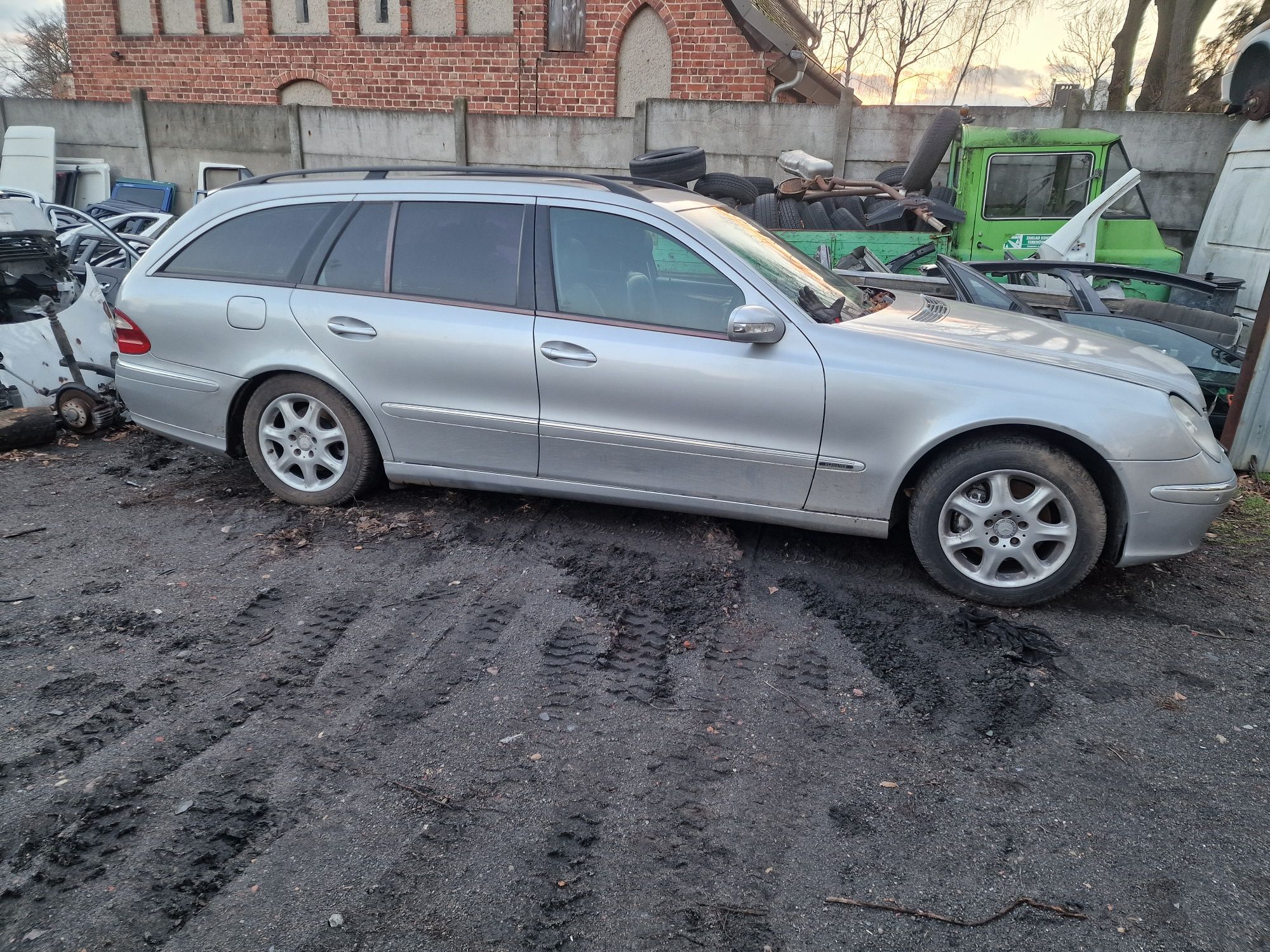 Mercedes W211 3.2 CDI kombi automat  samochód  na czesci lak 744