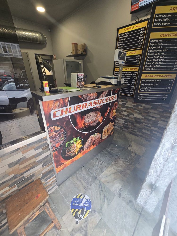 Trespasse de Churrasqueira Lisboa em funcionamento