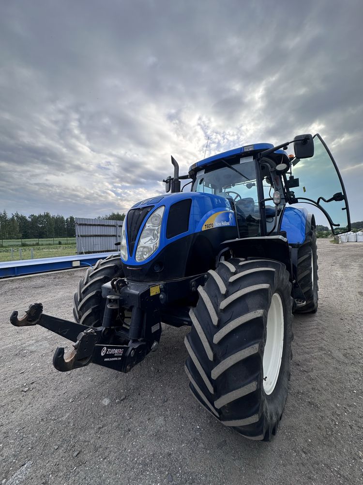 New Holland T6070