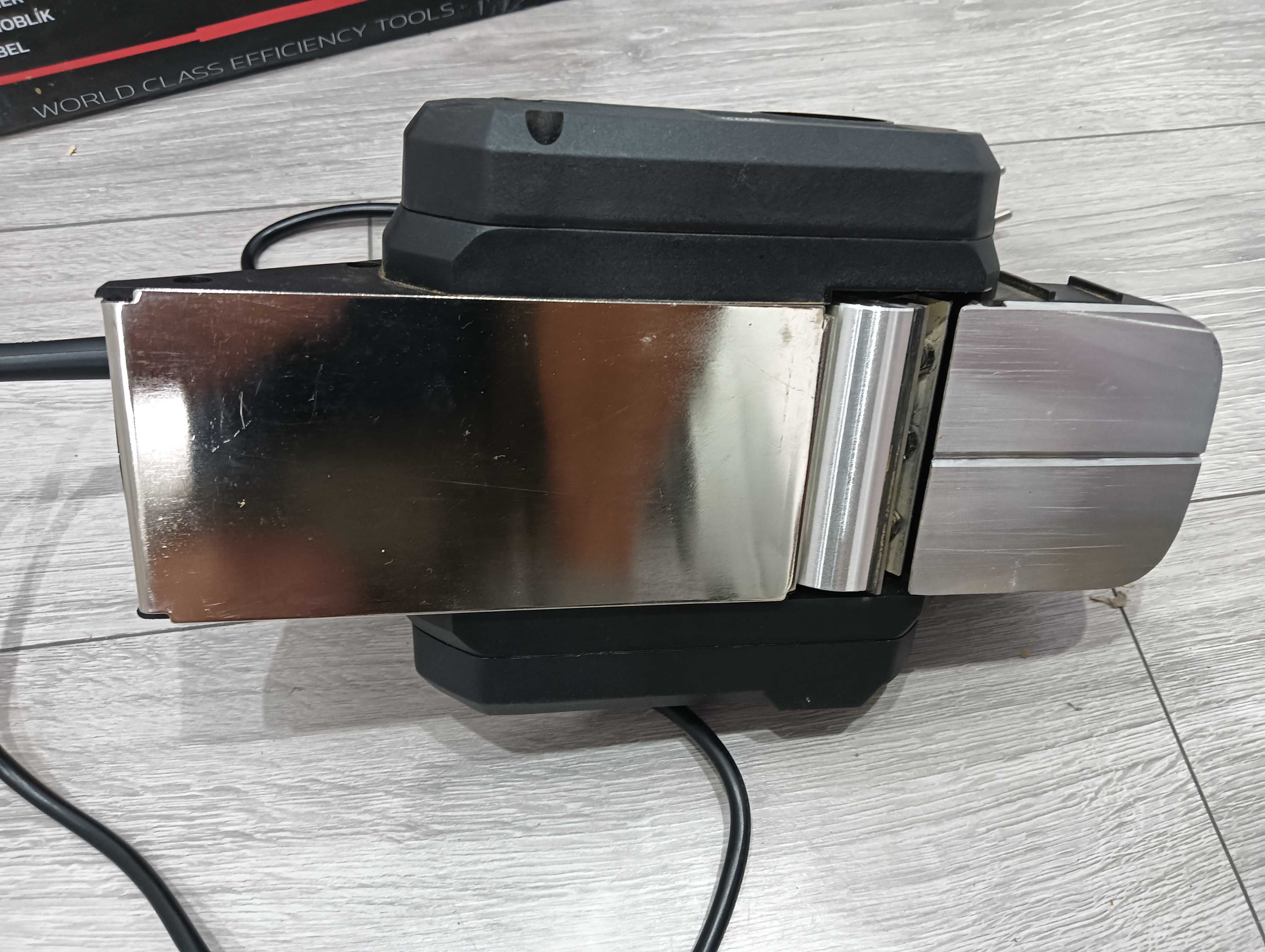 Strug sieciowy 230 V 1600 W