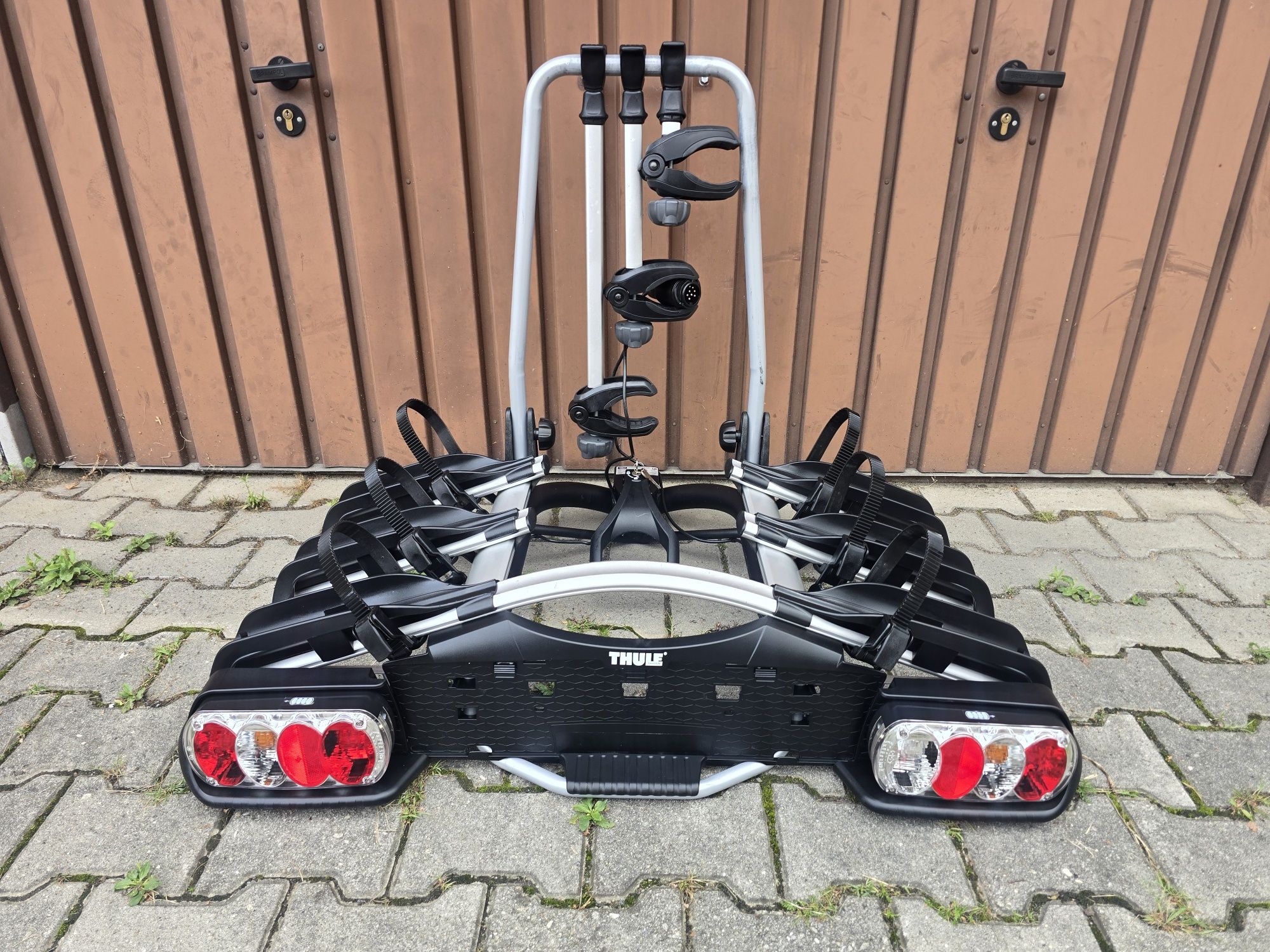 Bagażnik rowerowy na hak THULE EuroWay 920 922 trzy rowery 3 platforma