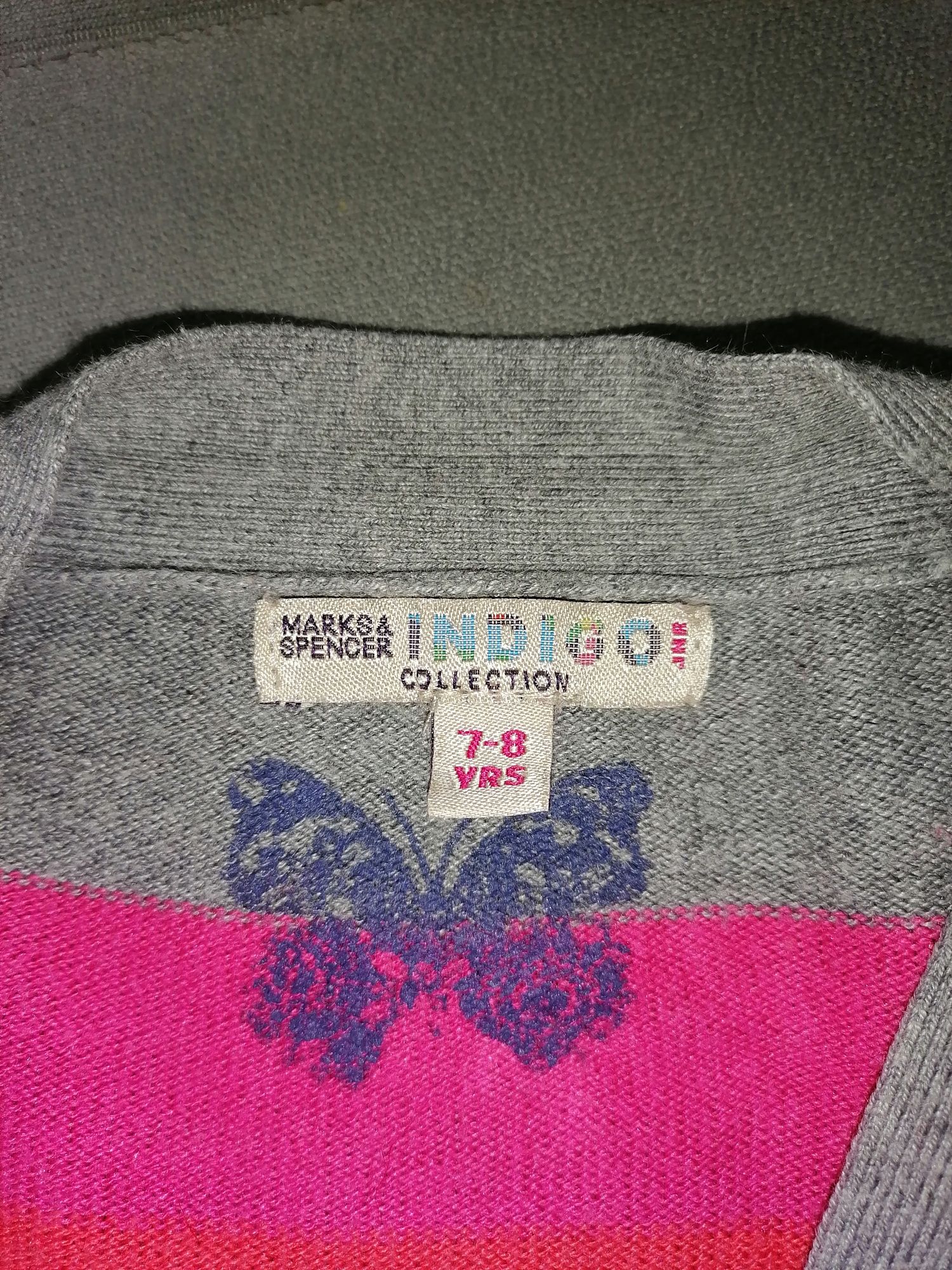 Sweterek dla dziewczynki r. 128