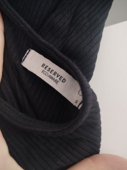 Body z wyciętymi plecami