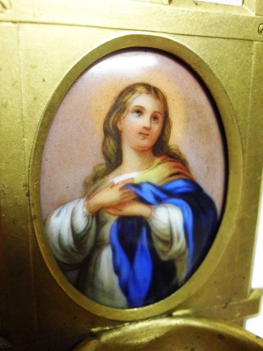 antiga pia de água benta com pintura a lupe-Nossa Senhora da Conceição