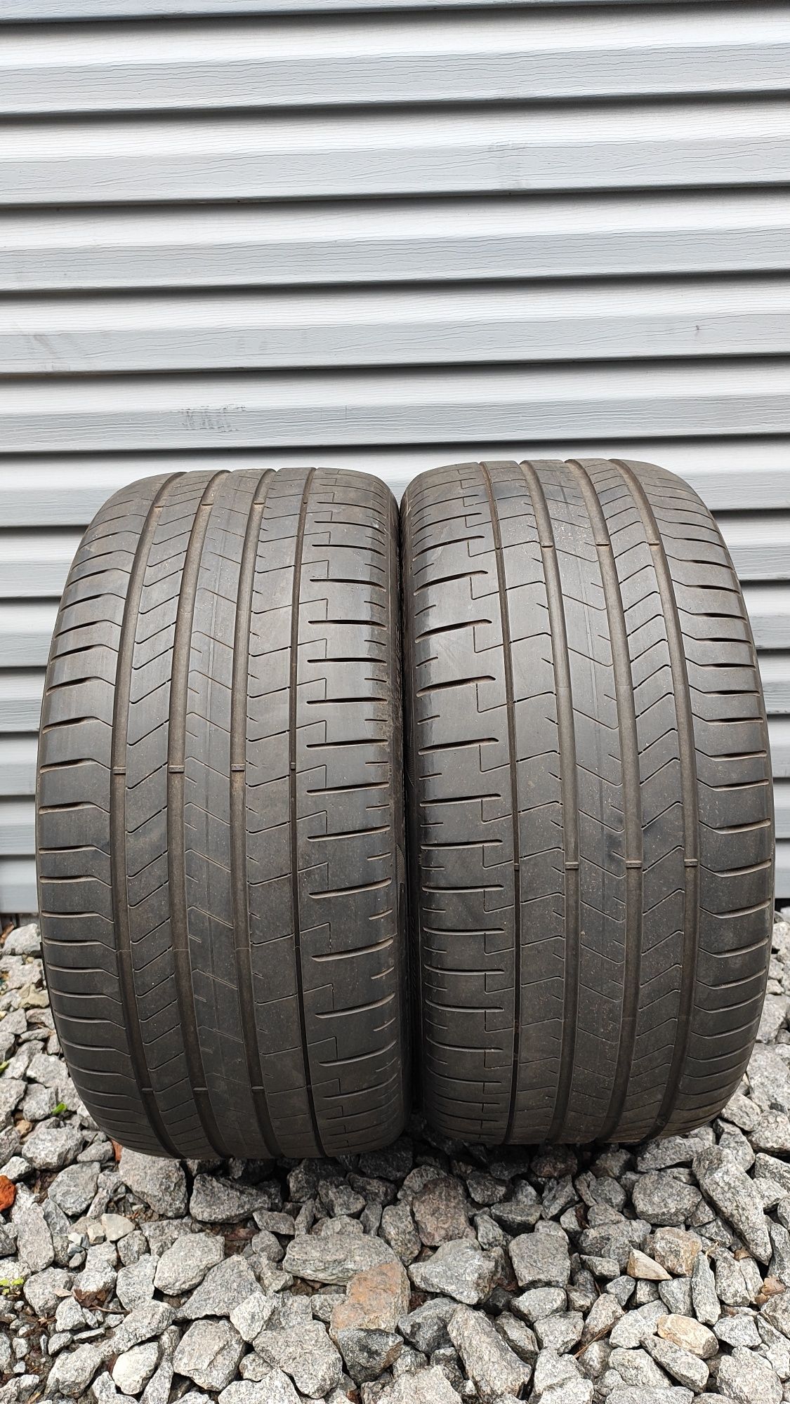 Шини Pirelli літні 285/35 R21