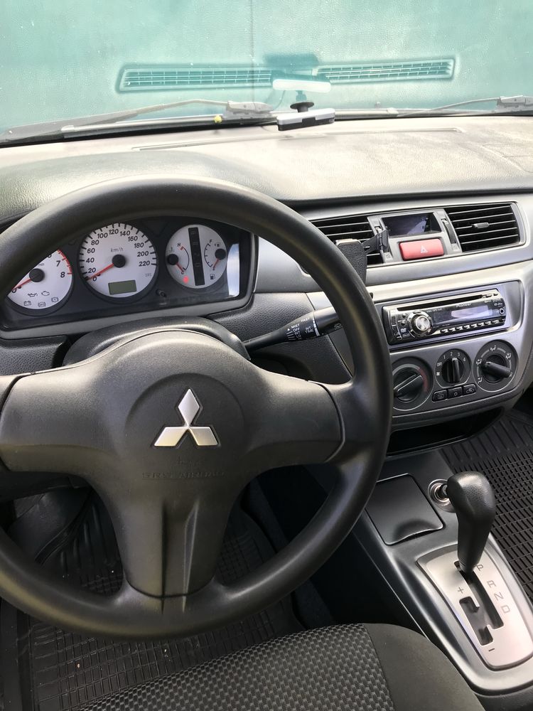 Mitsubishi Lancer 9