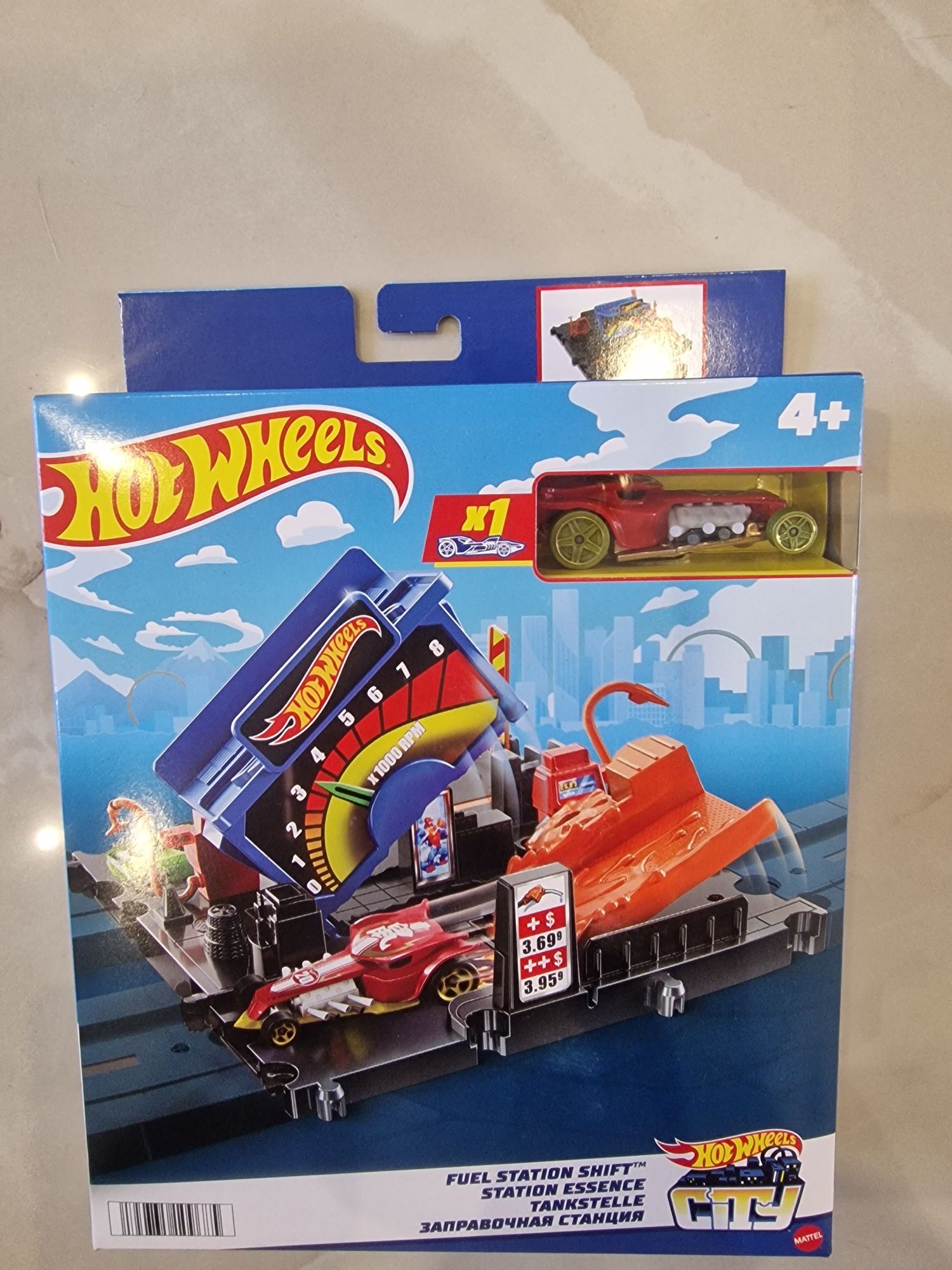 Hot wheels Rozrywka miejska w mieście - Stacja benzynowa HMD53