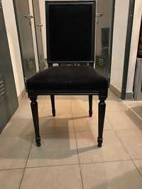 Krzesła czarne, tapicerowane, stylizowane, używane, 2 szt.