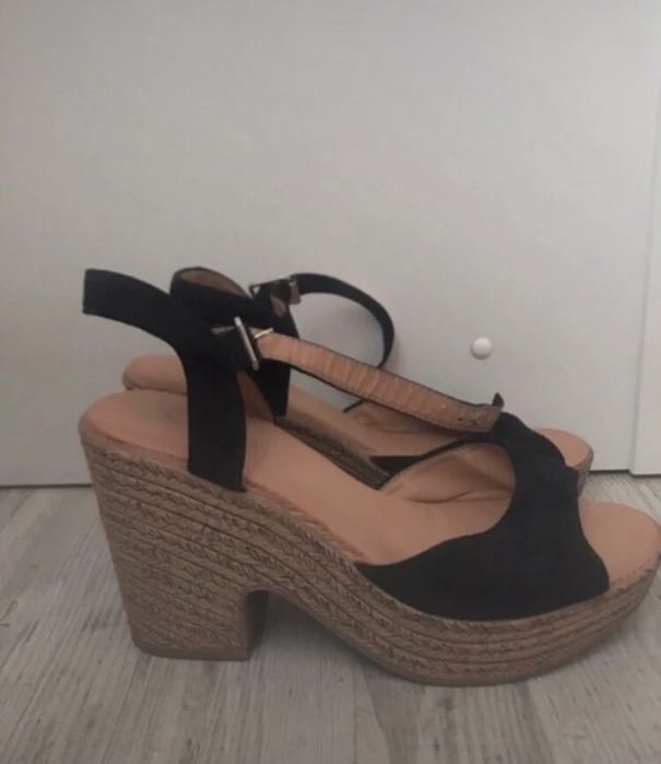 Sandały buty na koturnie na lato