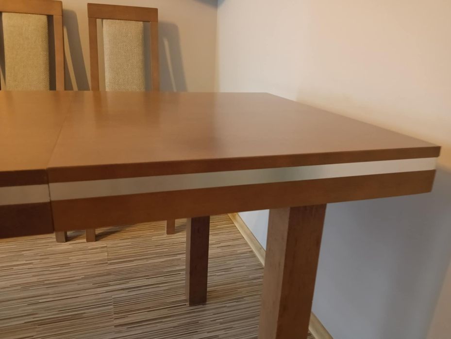 Stół rozkładany 120x70(160x70)z krzesłami 4 szt.