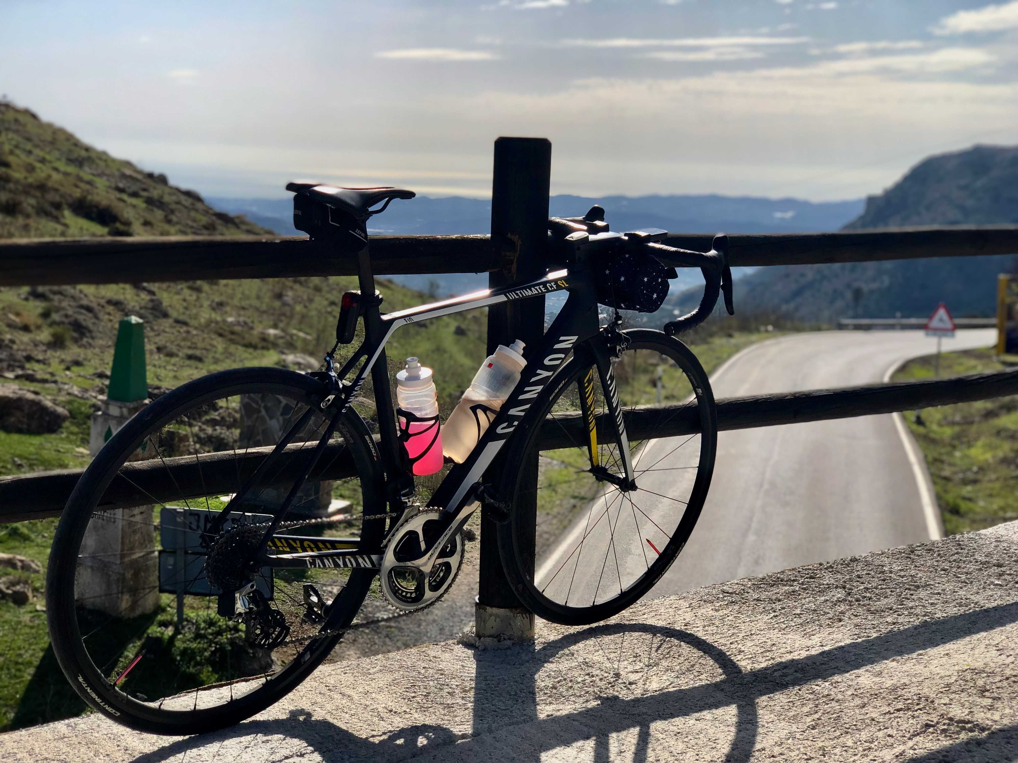 Canyon Ultimate CF SL Shimano Dura Ace / SRAM Red eTap 11s