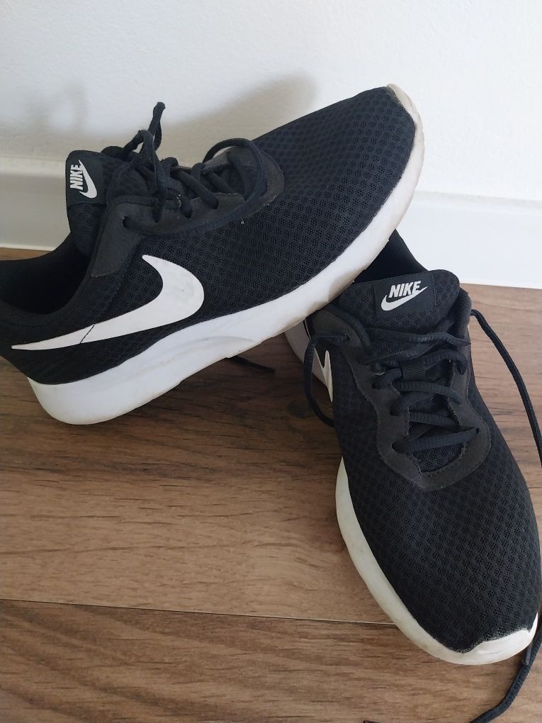 Buty nike o rozmiarze 40