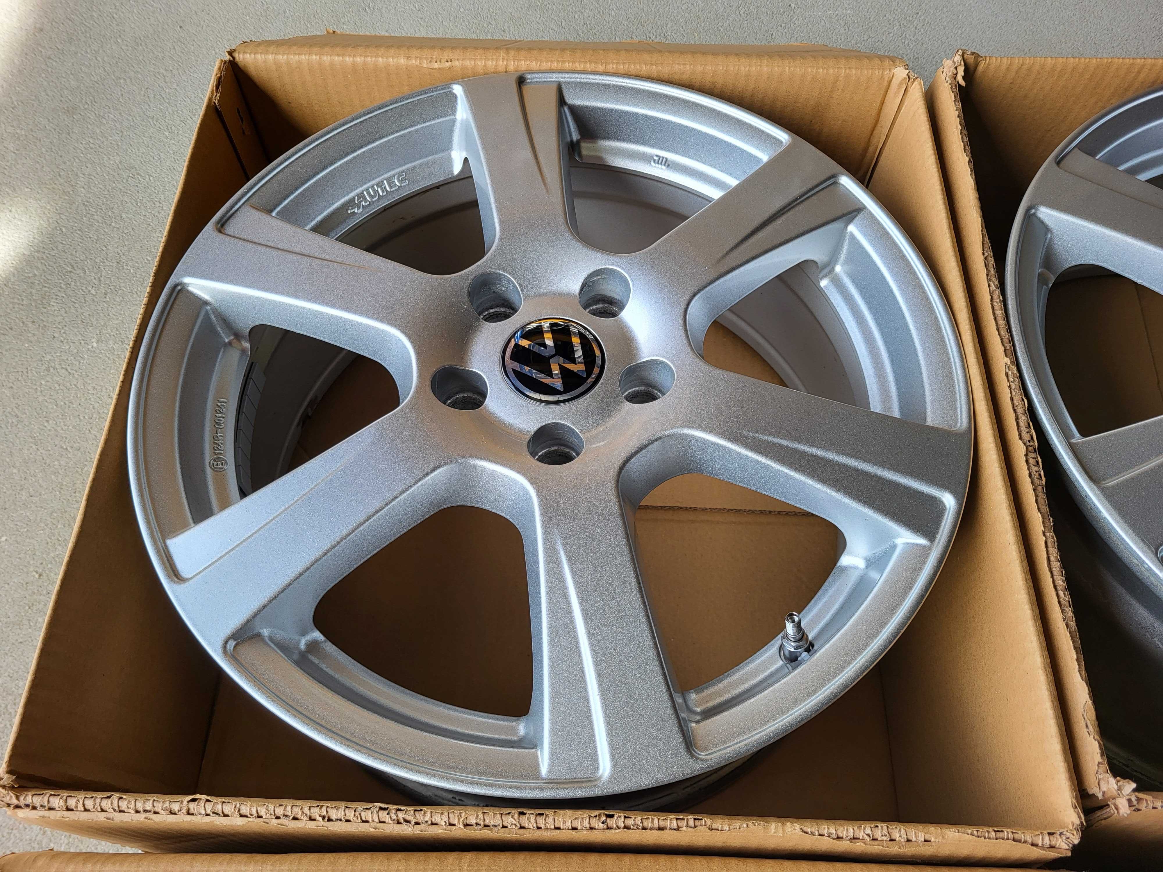 [715] Felgi aluminiowe 17 Cali 5x112 7,5Jx17H2 VW GOLF GTI R-Line