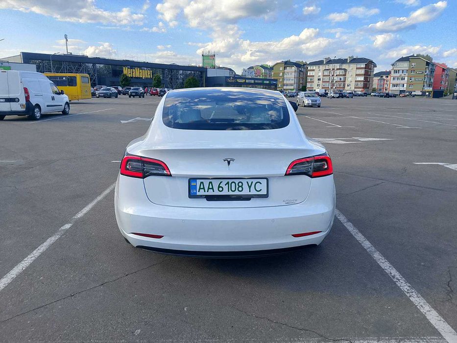 Tesla Model 3 2019