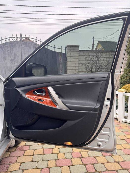 Продам Toyota Camry 2007-2008