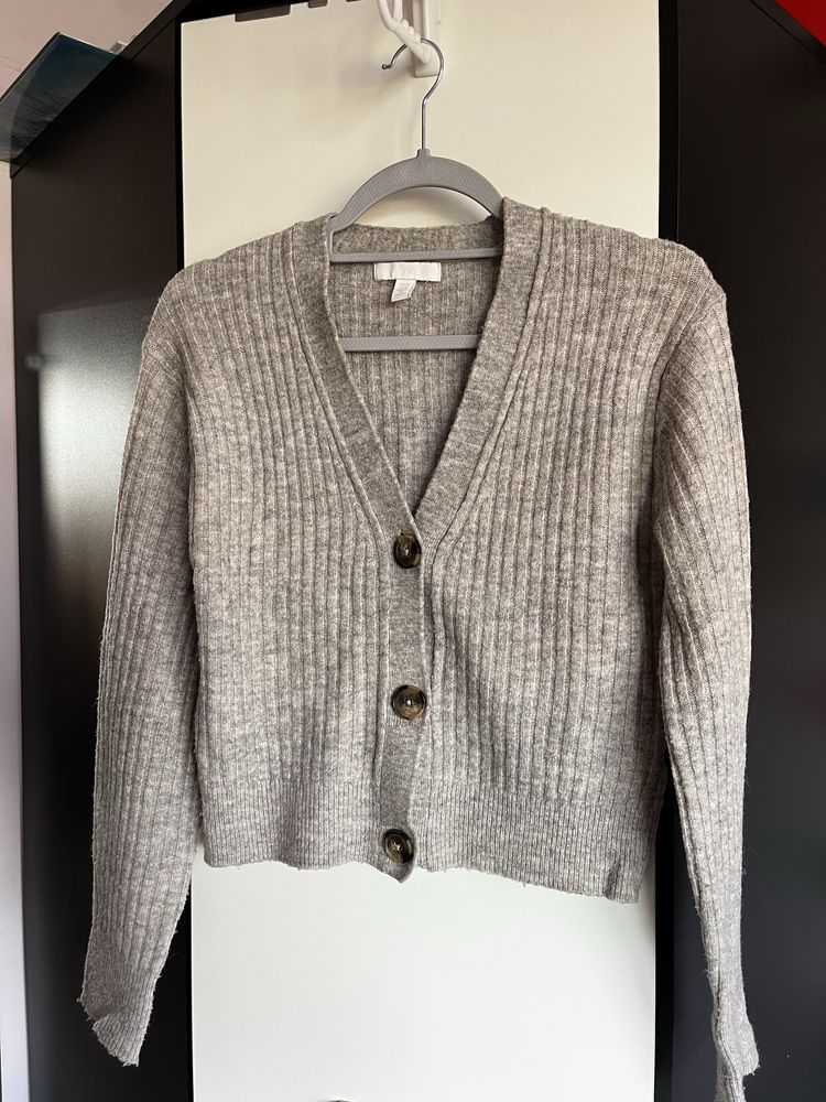 sweterek kardigan szary na guziki wełna h&m xs sweter