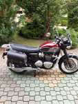 Tryumph Bonneville T120 rok 2021