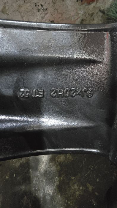 Диски легкосплавні  R20 5/120  ЕТ52 з зимовою резиною Touareg