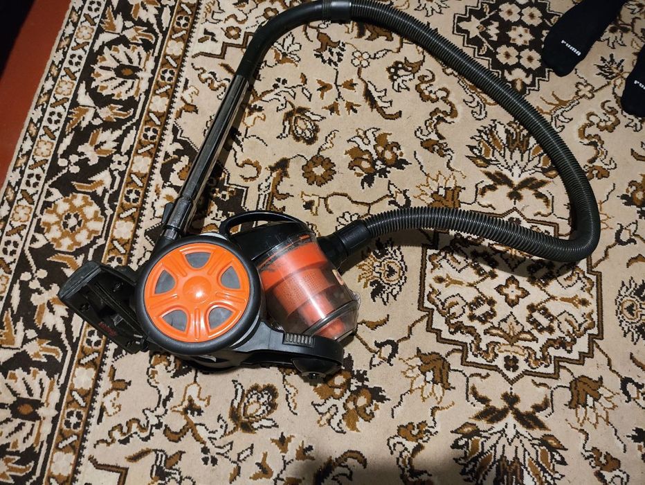 Polaris pvc1516 пилосос циклон cyclon
Maestro mr-601