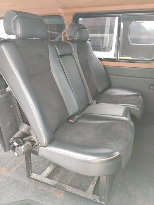 Сидіння / диван для буса