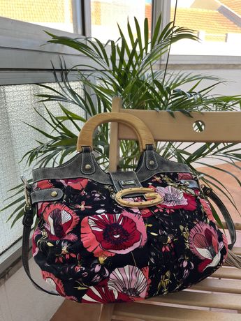 Flowery bag by Guess