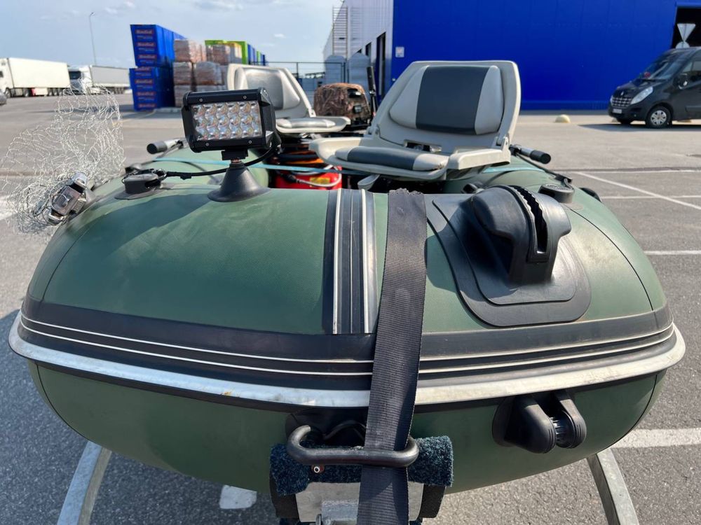 Лодка пвх (Bark BT-360S) с ехолотом, ревун-сиреной + трансовые колеса