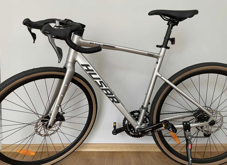 Gravel husar Claris 700C