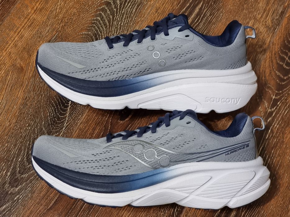 Оригінал 100% чоловічі кросівки saucony hurricane 25   EUR 44.5