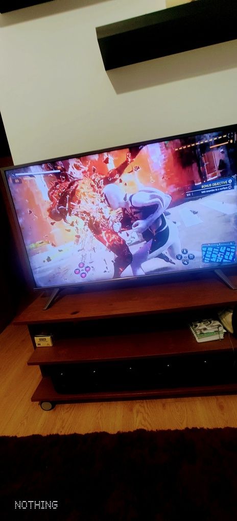 SMART TV Hisense 4K 49' + Móvel