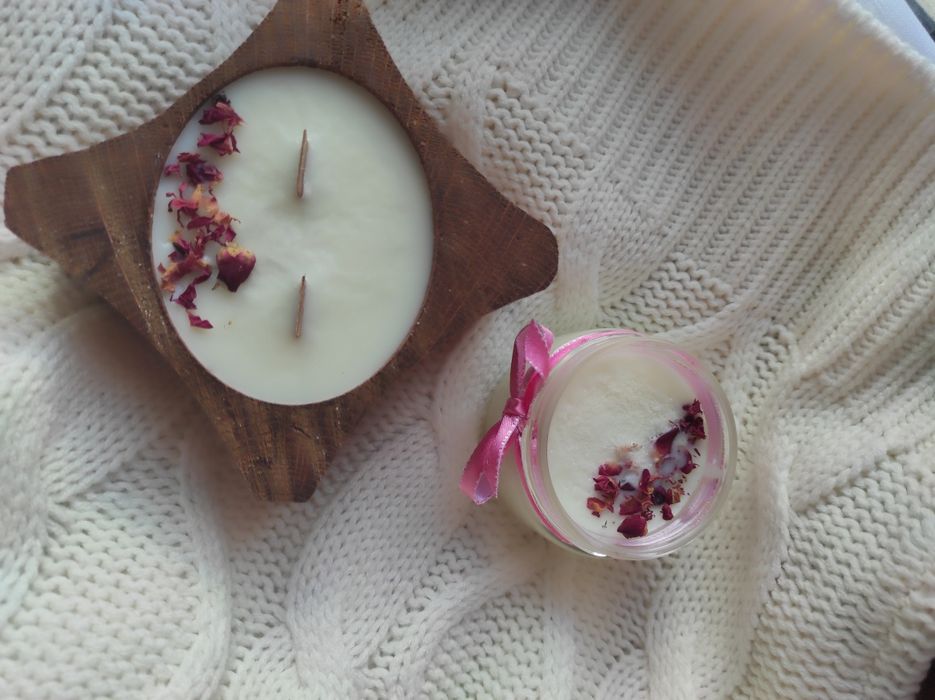 Свічки в дереві. Соєві свічки. Свічки в дерев'яному кашпо